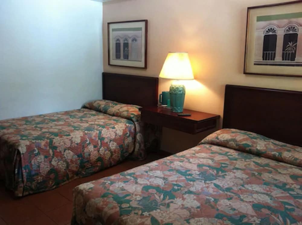 Hotel Iberia - Property Image 21