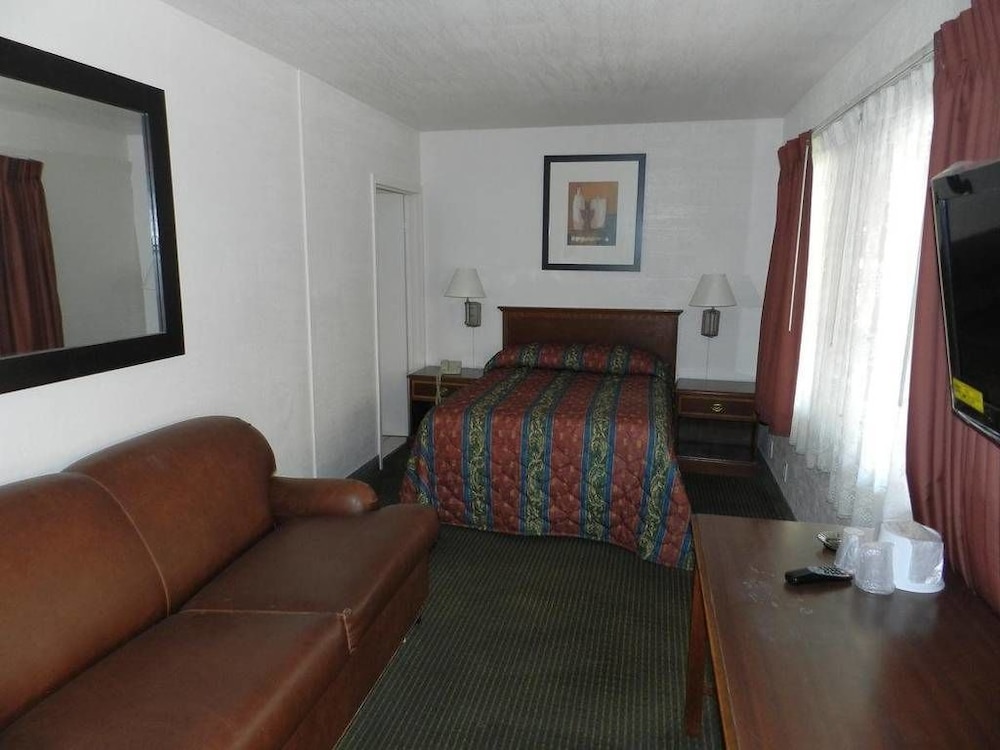 Starlite Motel - Property Image 9