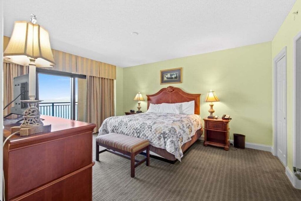 Anderson Ocean Club 810 2 Bedroom Condo