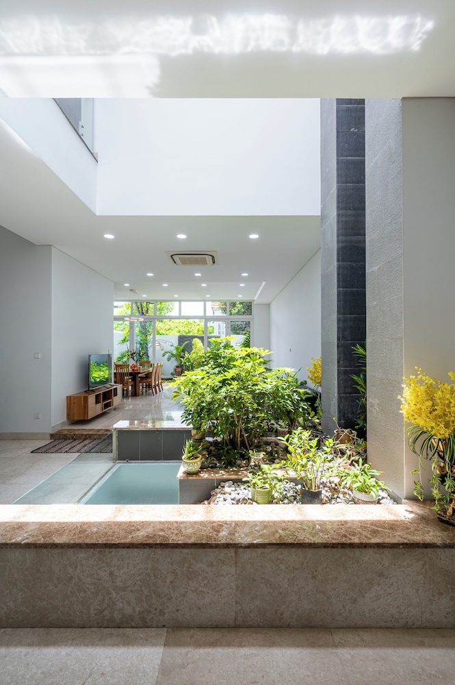 Thao Dien Garden Villa 5BR Luxury Oasis