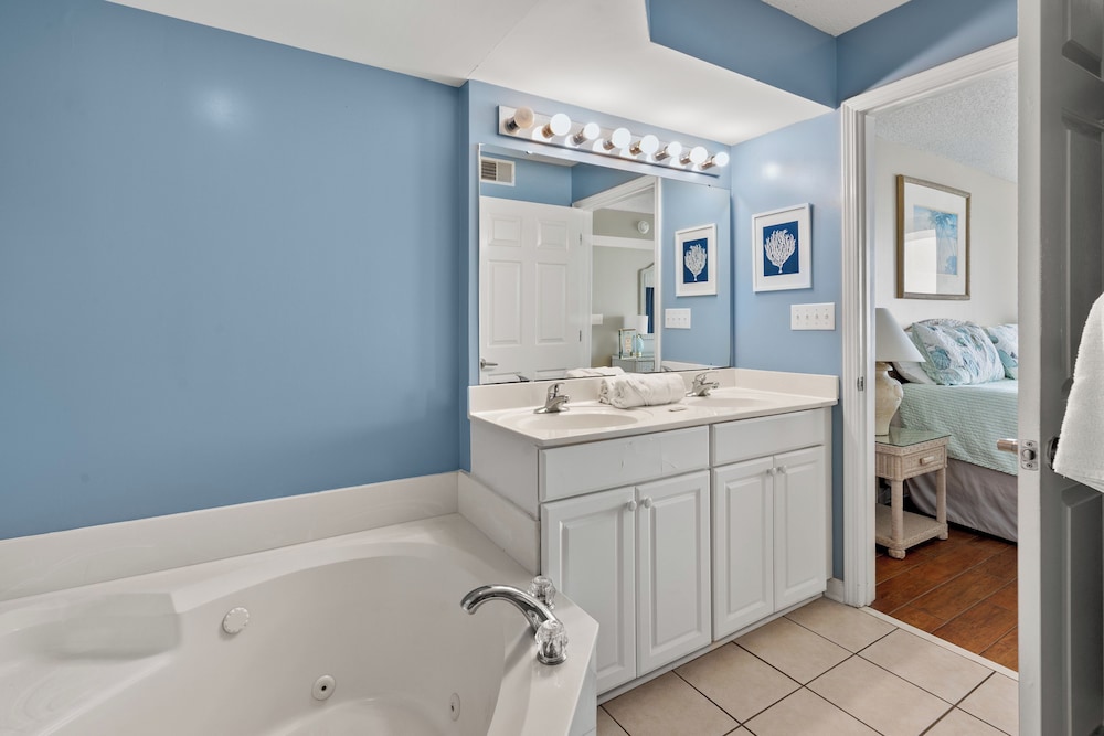 Sunrise Pointe 4F