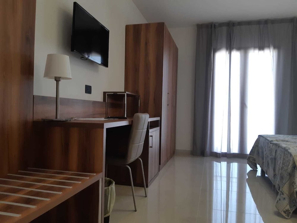 Morello Beach Hotel