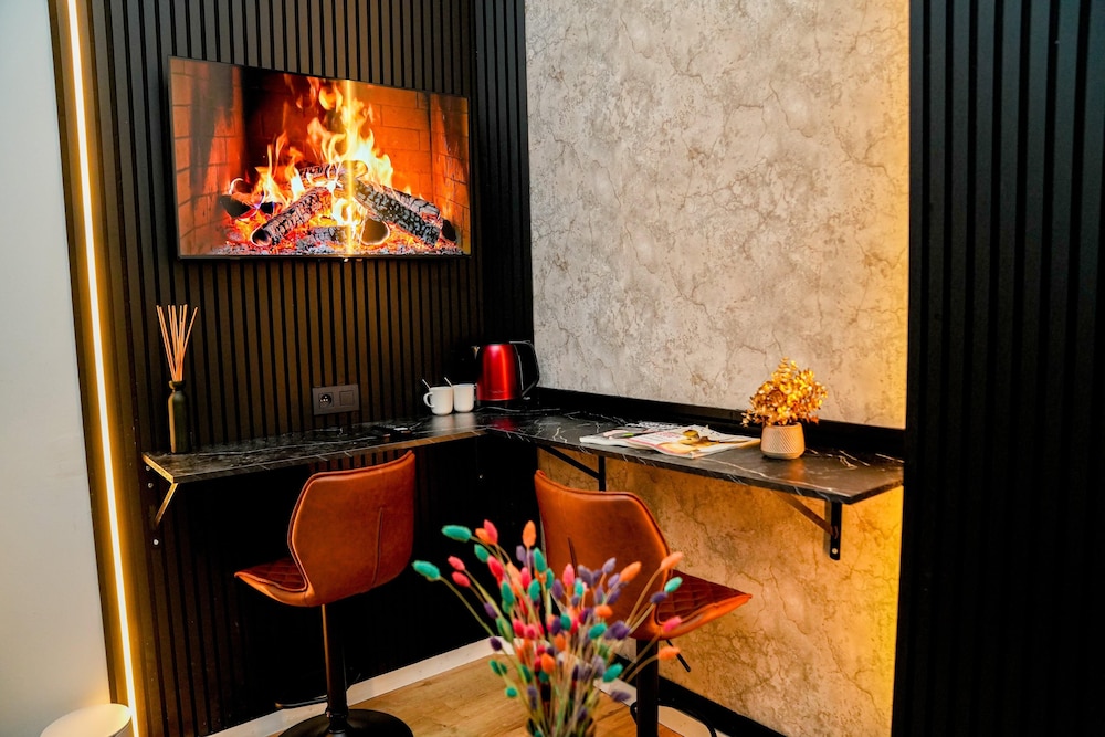 Comfy 5BR Apartment in Heart of Ghent