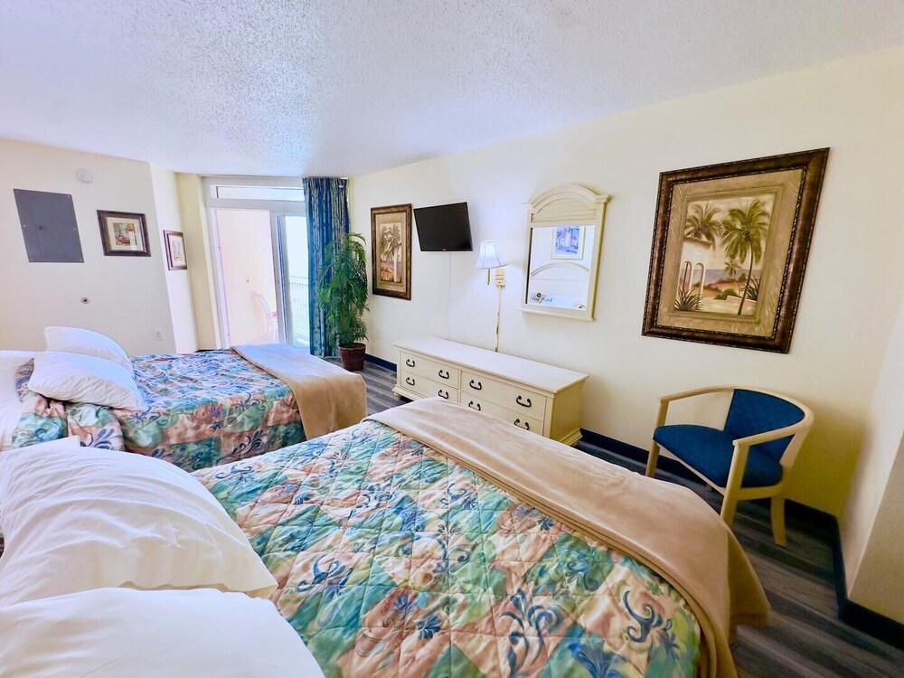 Conway Vacations - Baywatch Ii 322 2 Bedroom Condo by RedAwning - Property Image 3