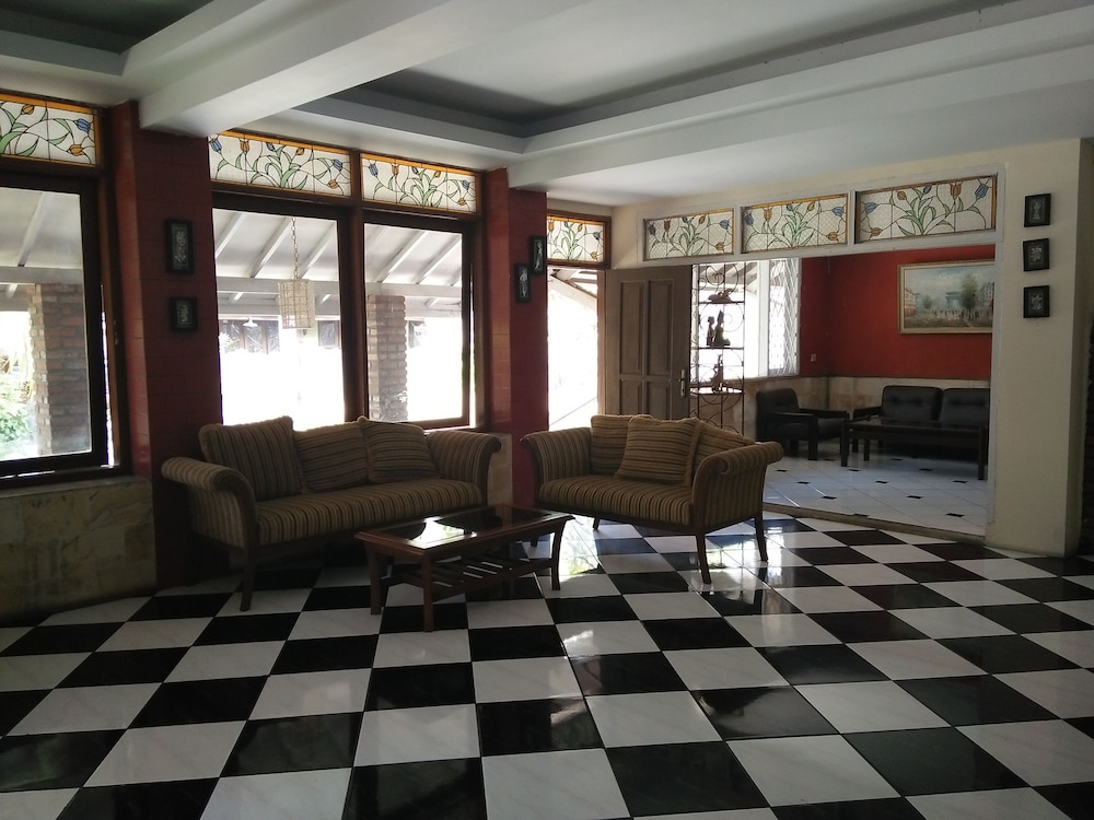 Hotel Alamanda Garut