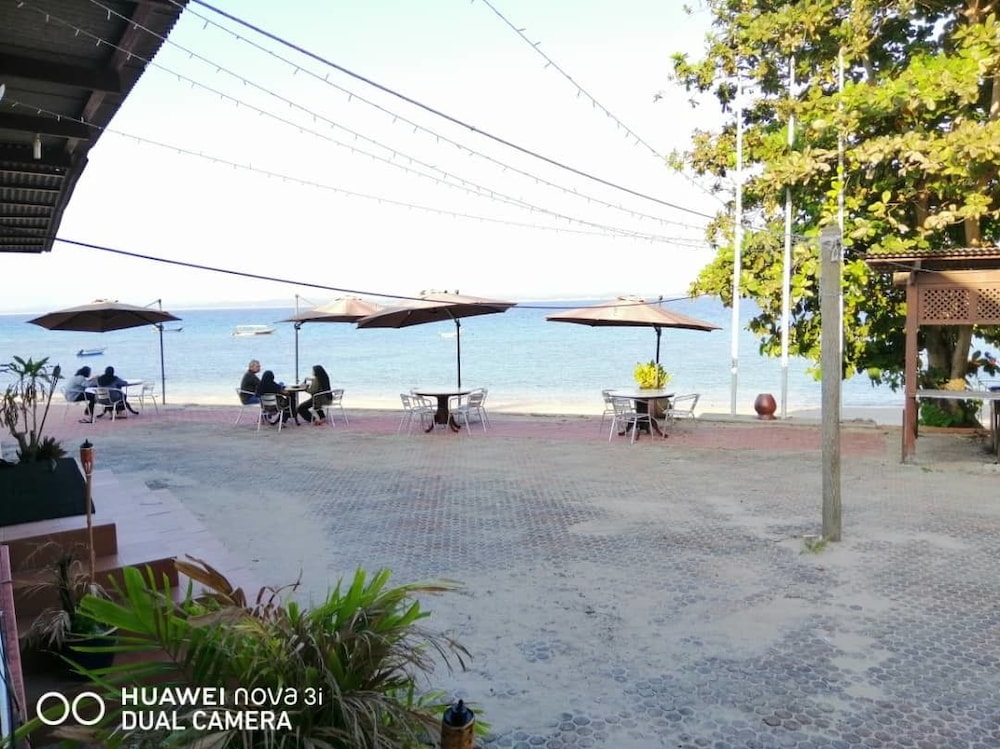 Kapas Island Resort