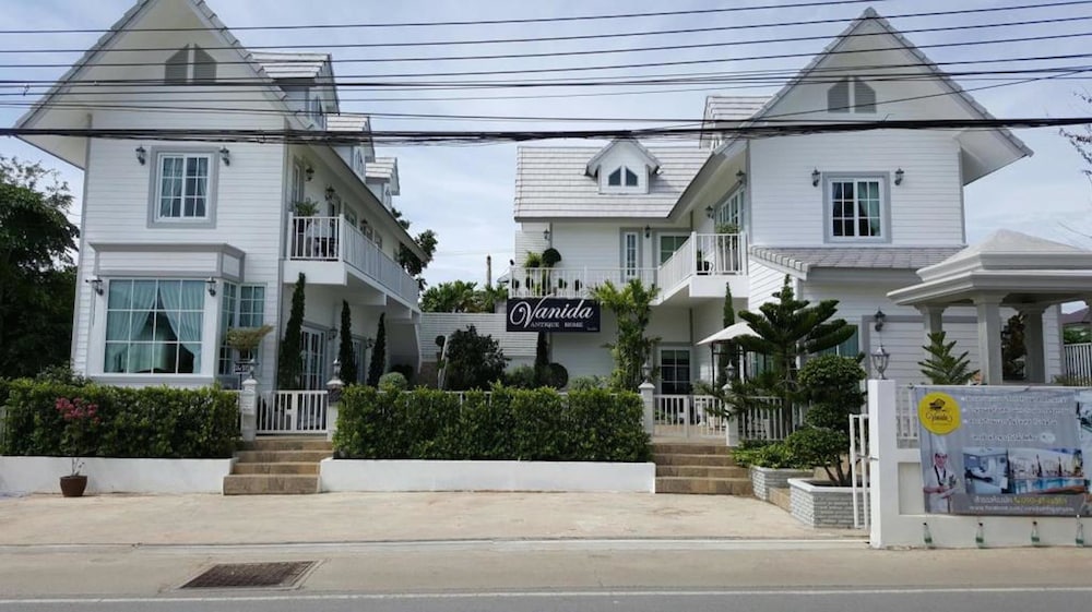 Vanida Antique Home