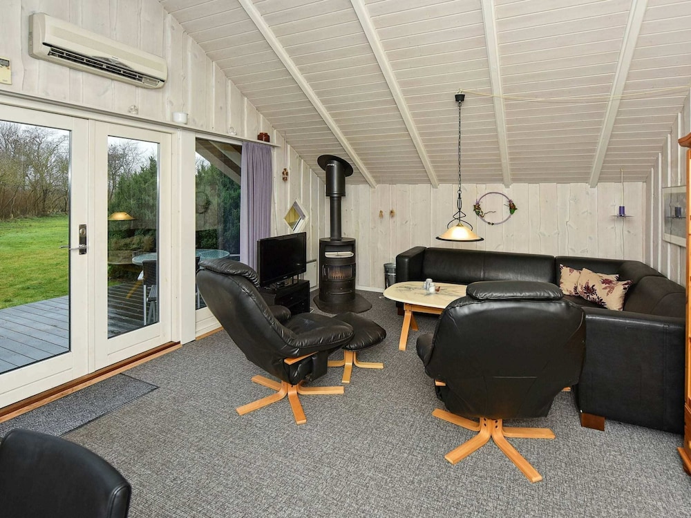 8 Person Holiday Home in Oksbol-by Traum view 5