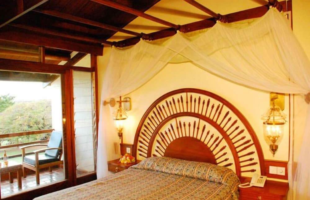 Lake Manyara Wildlife Lodge view 4