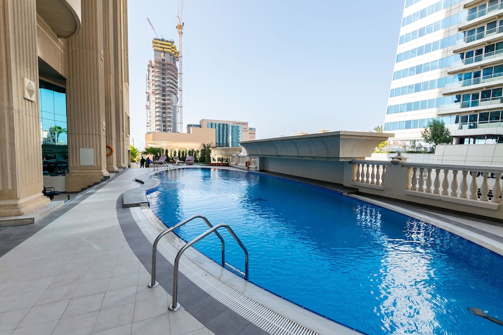 Marina Crown Tower