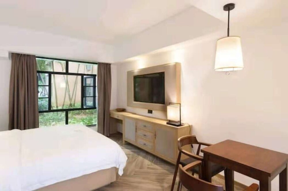 Lifu Guesthouse Canton Tower Branch view 5