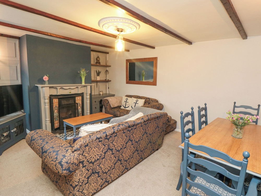 3 Anchor Cottage