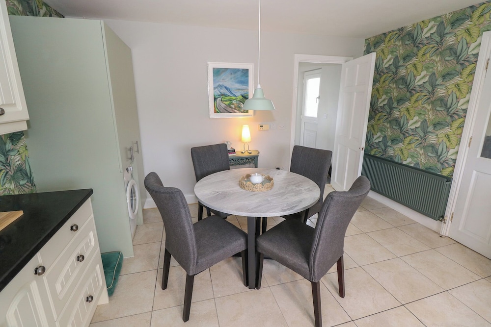 Kivvy Cottage