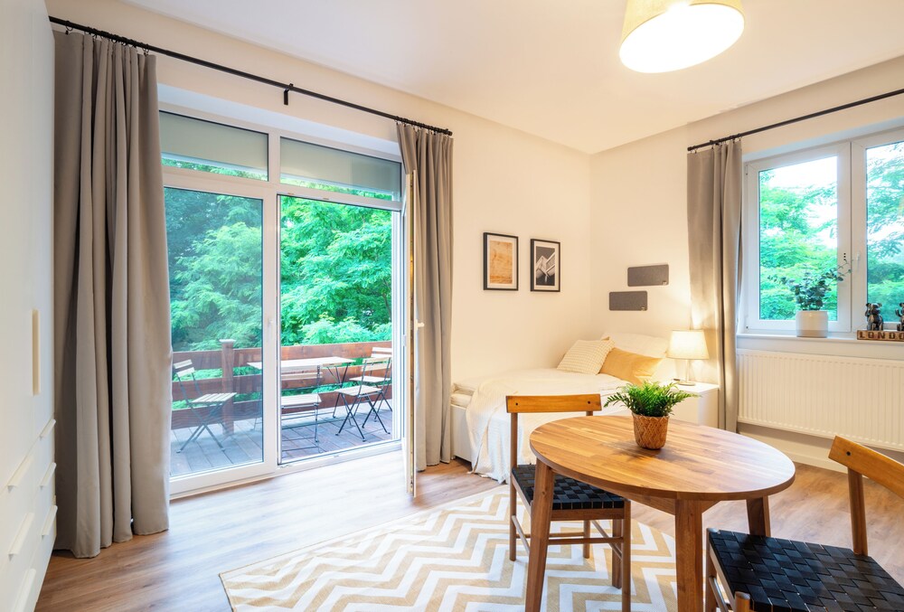 Arbio Monteurzimmer Zossen For 5 People W Parking