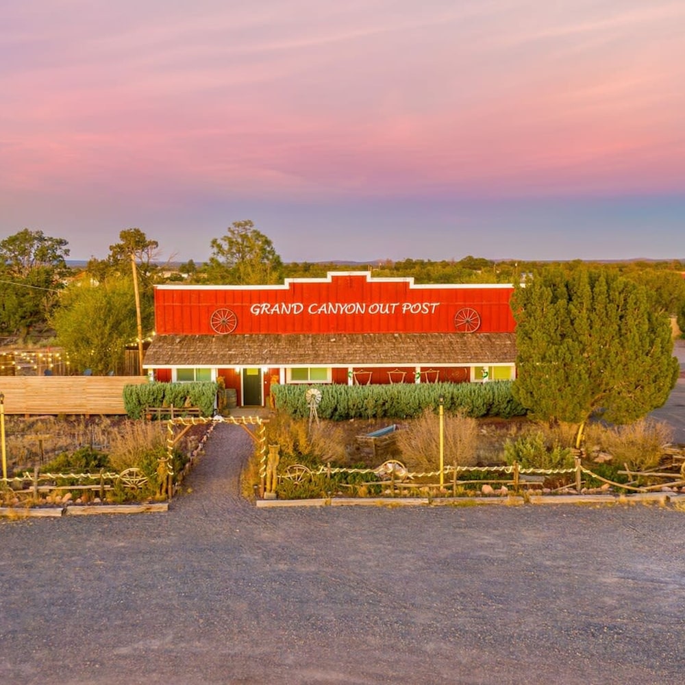 8BD Grand Canyon Ranch - Sleeps 22
