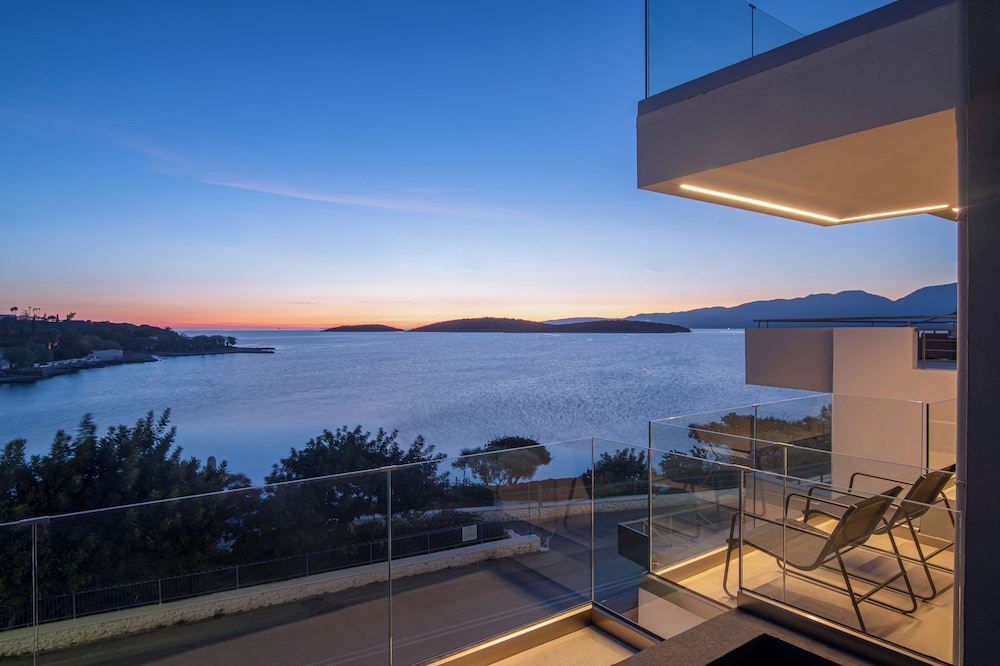 Altius Blue Apartments