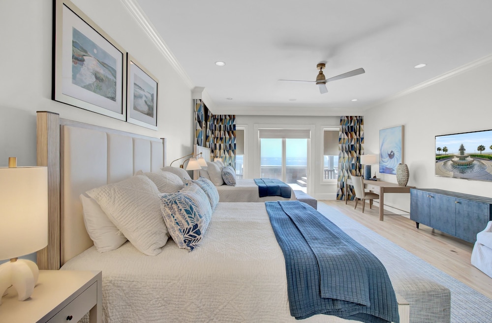 114 Ocean Boulevard by Avantstay Beachfront Infinity Pool Basketball Court Recently Renovated
