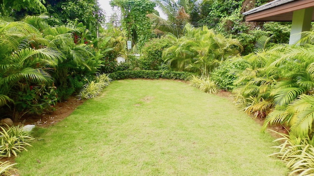 3 Bedroom Private Pool Villa Flora