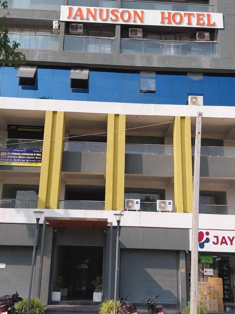Januson Hotel