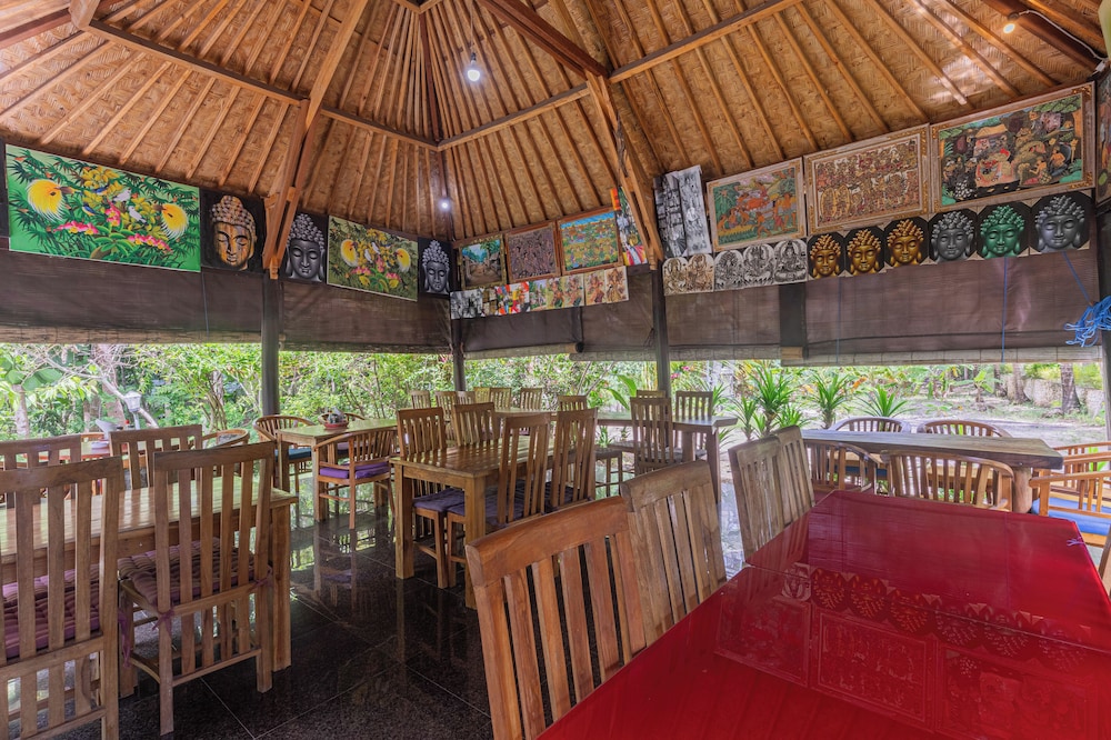 Radjes Bungalow Nusa Penida