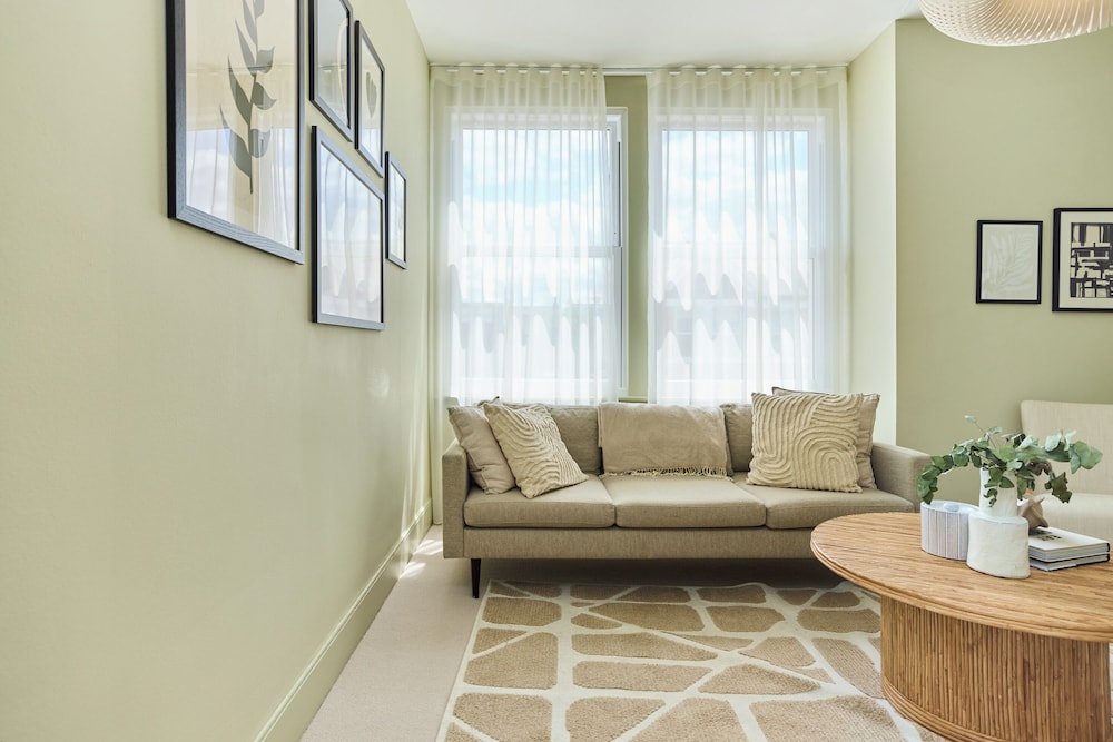 The Earlsfield Flat