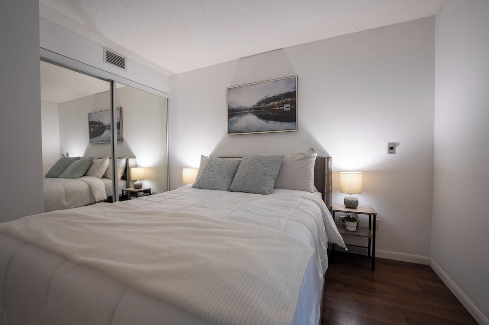 Fort York Suite - Image 2