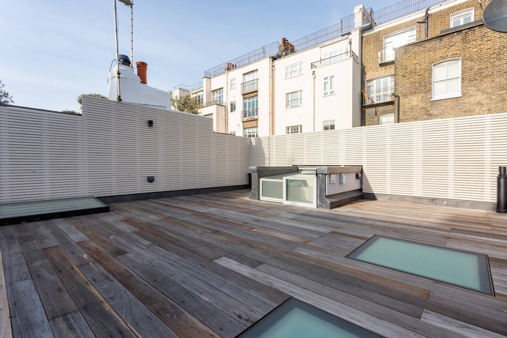 Eaton Mews South by Onefinestay