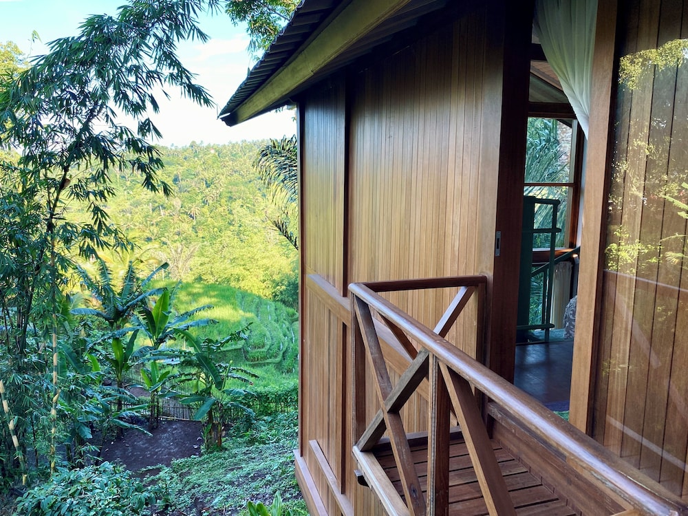 Hilltop Retreat Beneath Mt. Batukaru
