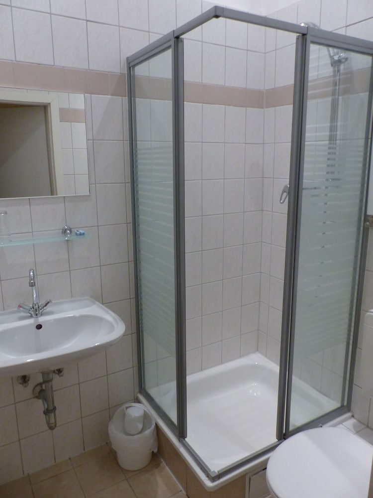 Hotel Pension Elegia am Kurfürstendamm