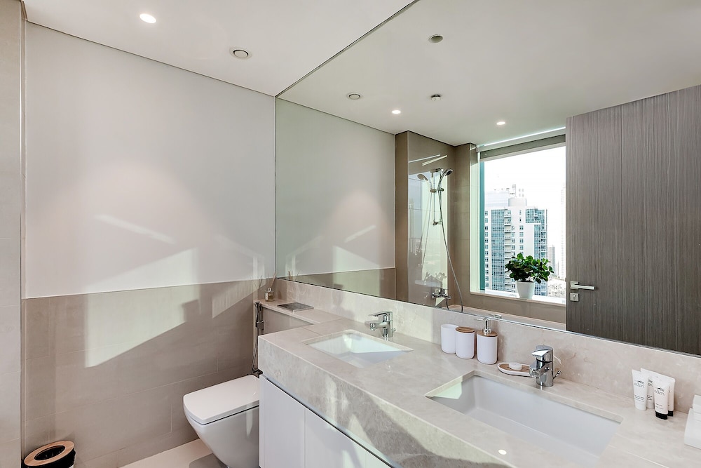 Luxury Burj Khalifa View 4BR