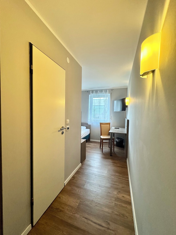 AR Boutique Hotel Heusenstamm