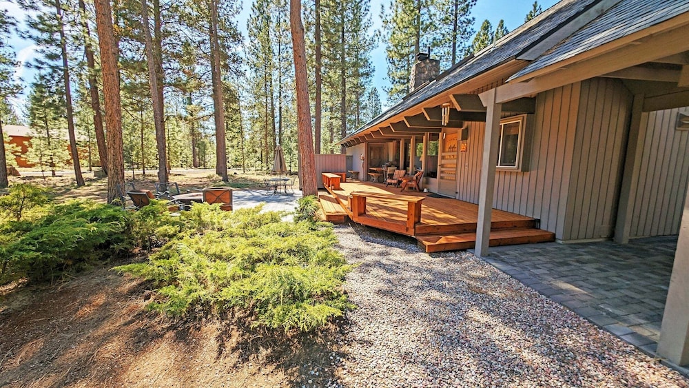 Pine Cone 3 6 Bedroom Home