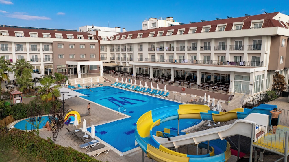 White Lilyum Hotel- All Inclusive
