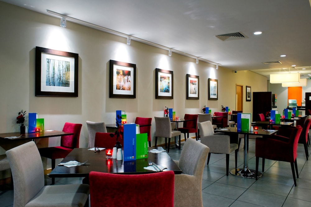 Rotherham Vacations - Holiday Inn Express Rotherham North, an IHG Hotel - Property Image 11
