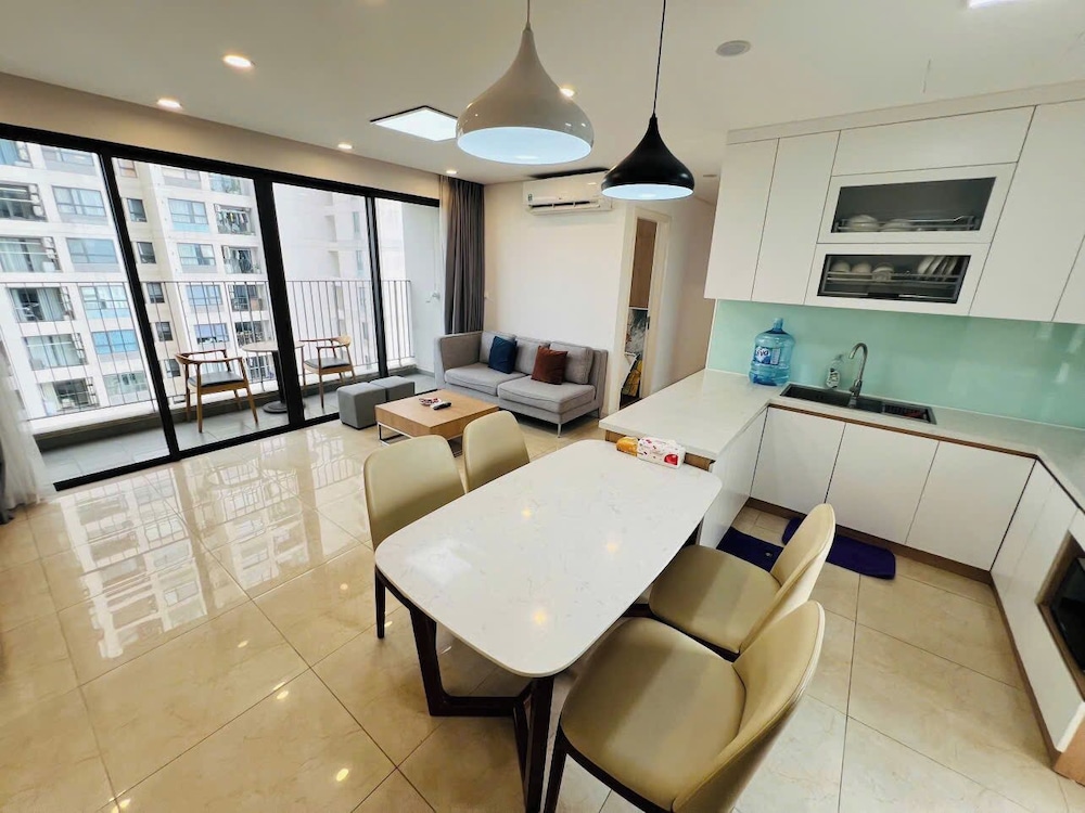 Daniel Homes - Vinhomes SkyLake Luxury
