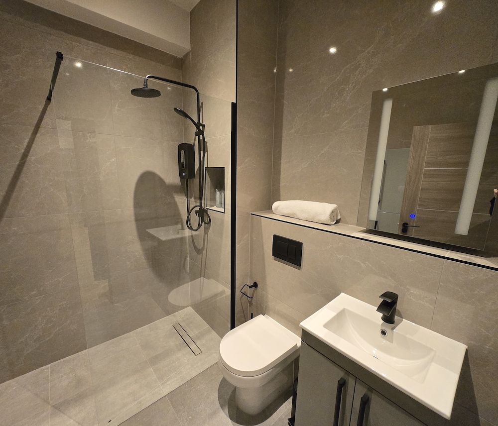 Finchley Stylish 1-Bed | Great Location