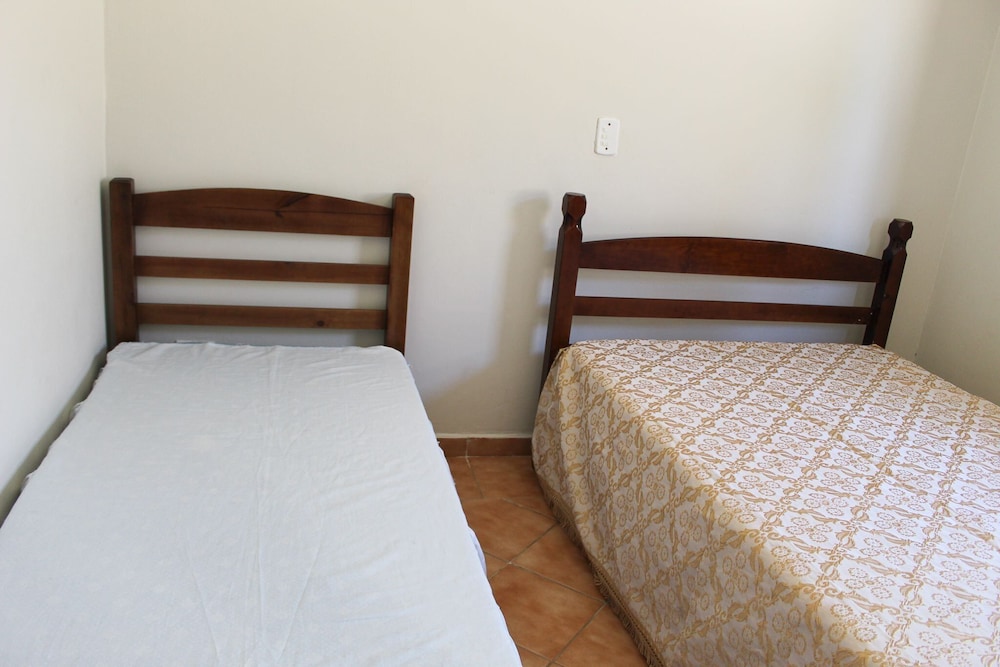 P003 Casa c 3 Dorm. Apenas 150m da Praia