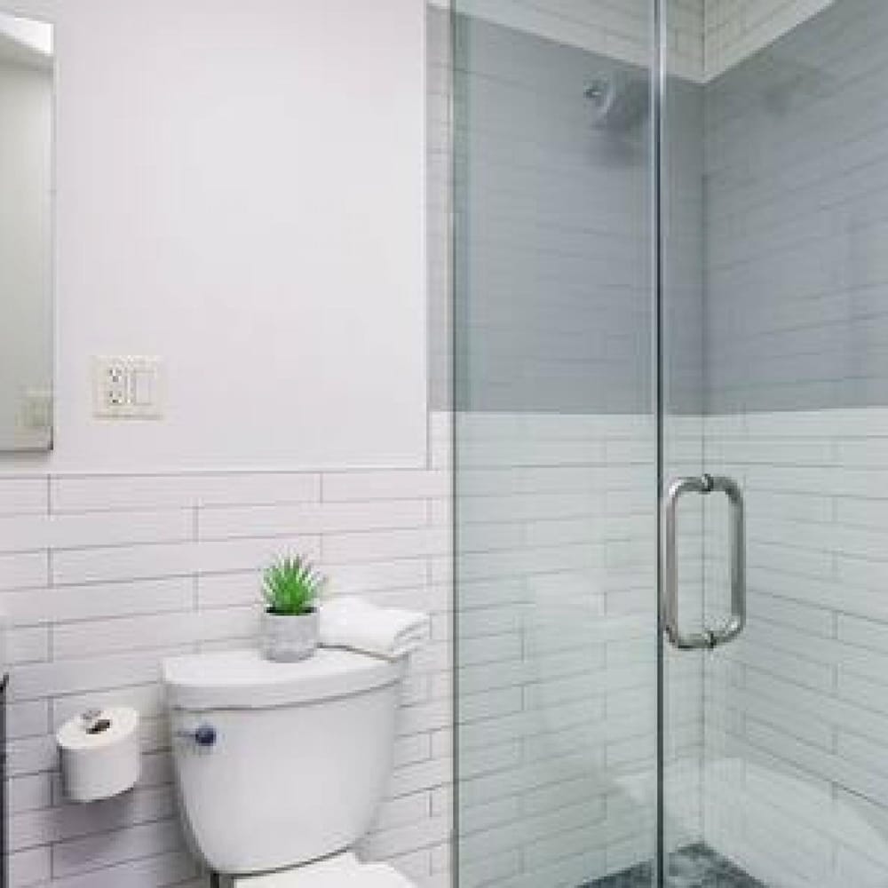 1290-6 Newly Renovated 2 Bedrooms in UES