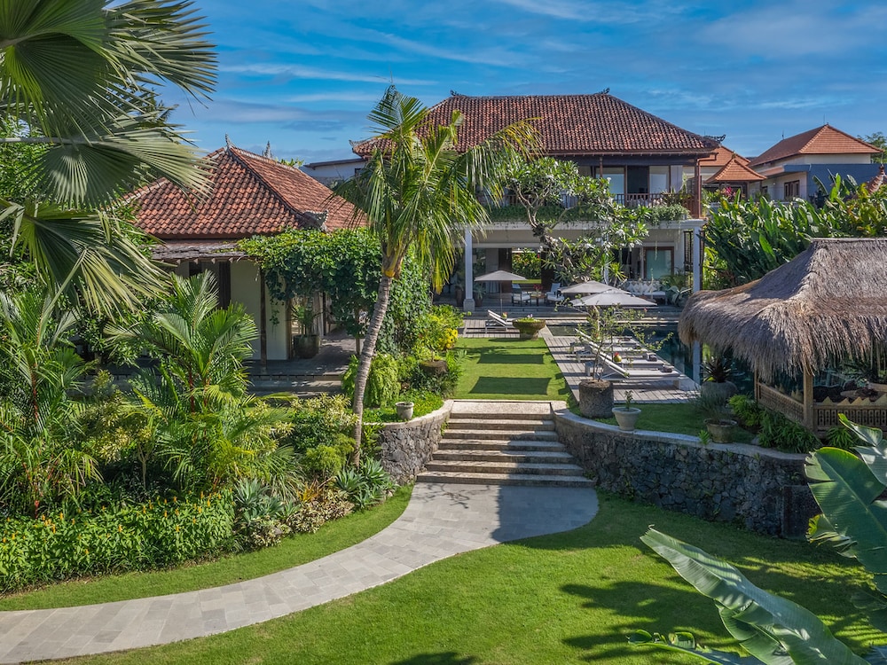 Mandalay Villas