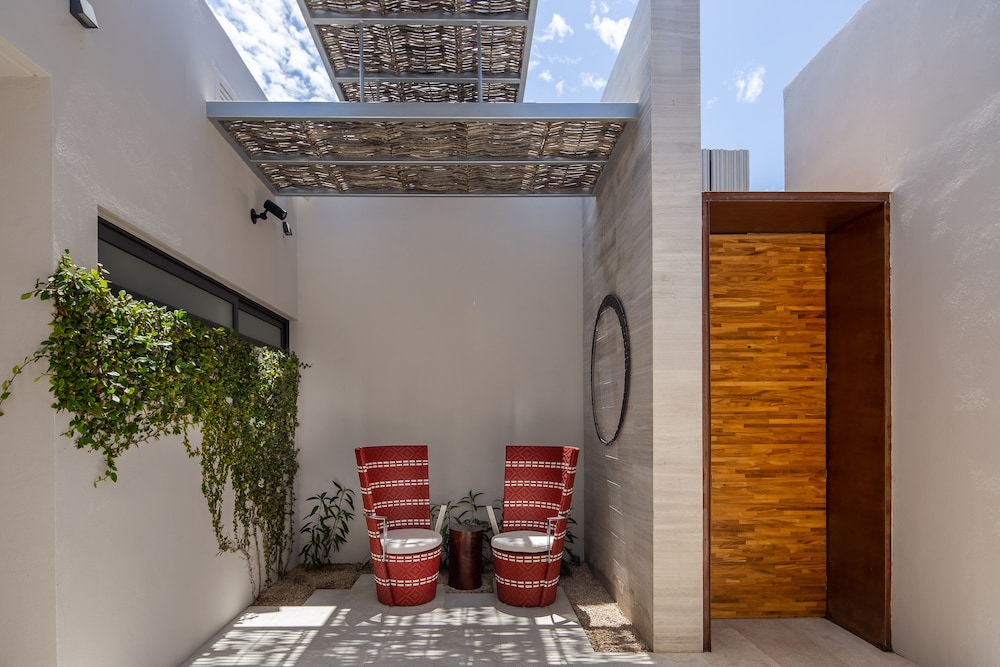 The Club at Solaz, Luxury Villas