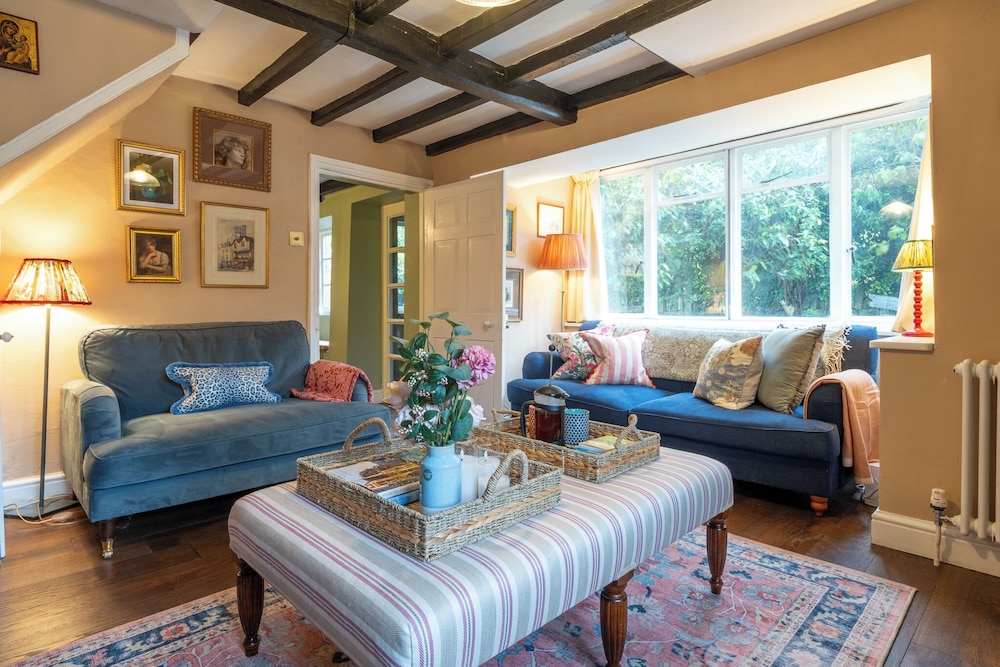 Beautiful 2BD Cottage in the Cotswolds