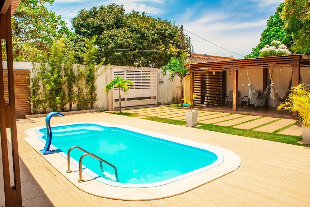 Casa em Cond Fechado em Barra de Santo Ant nio AL