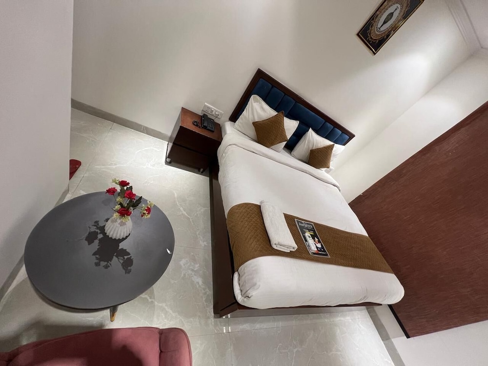 SS Hotel