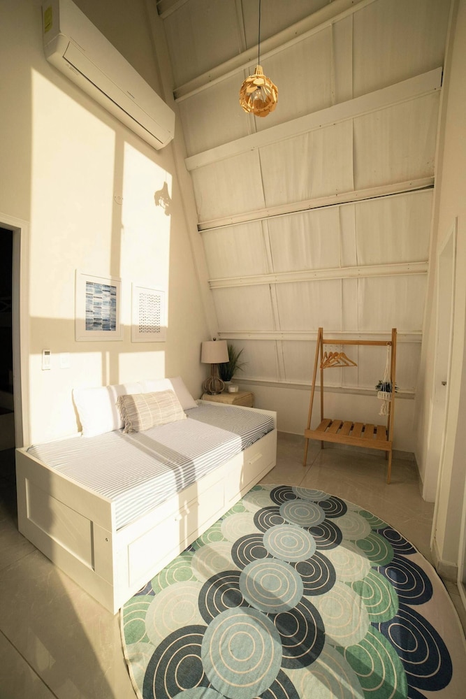 Elegant Chalet 2 Minutes From the Beach Ideal Families