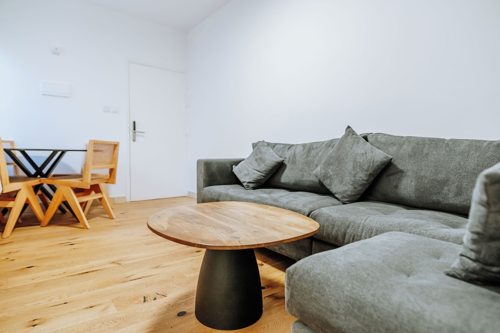 Larnaca Beach Bliss Apartment