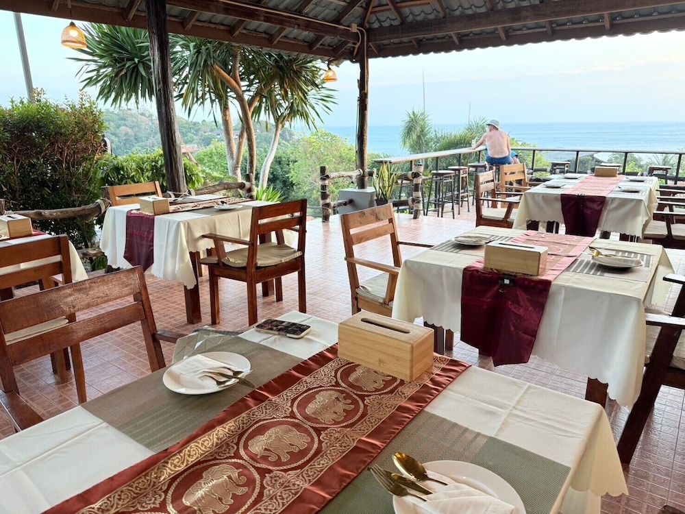 Phumala Lanta Seaview Resort