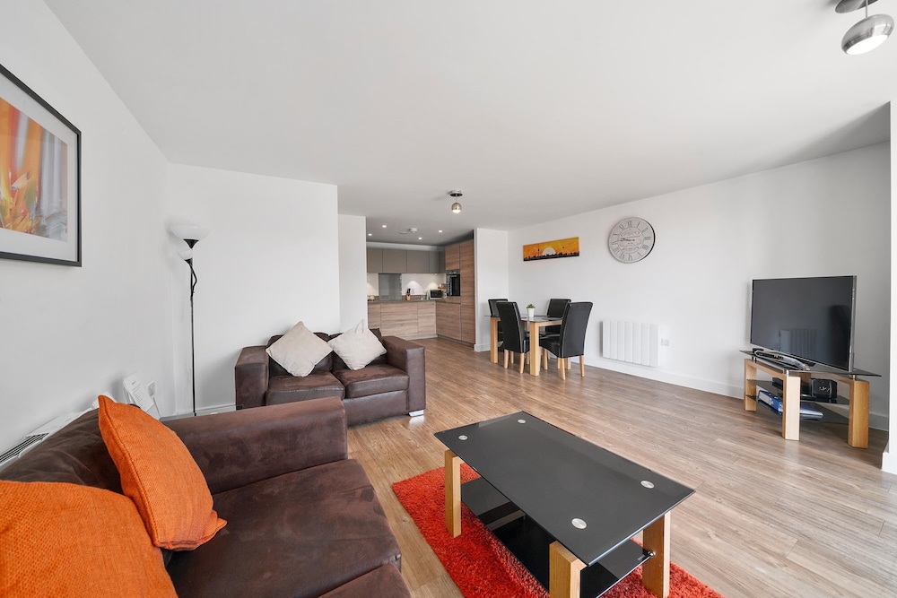 Kennet House Superior Serviced Apartment