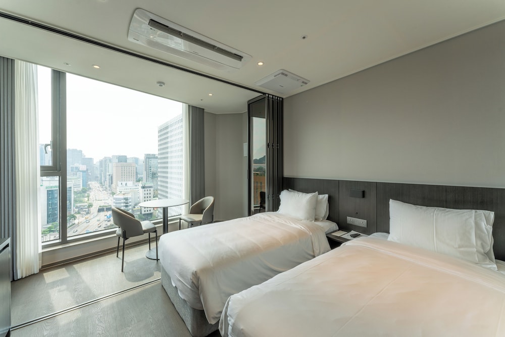 HOMES Stay MyeongDong 4