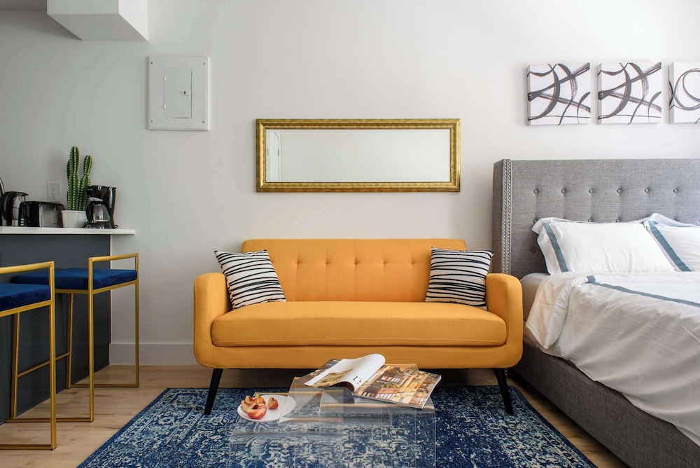 1597 New York Apt