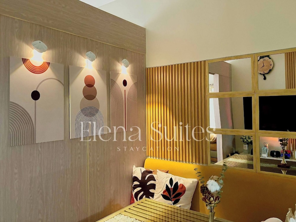 Aesthetic Cozy Stay With Ps4, Netflix & Coffee Nook - Elena Suites Staycation